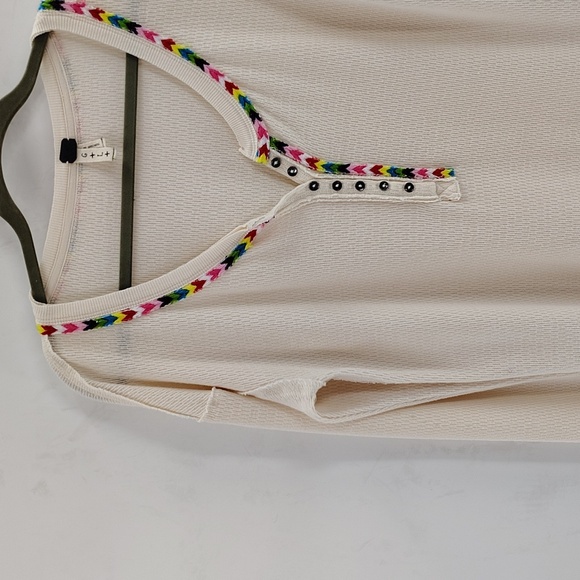 We The Free Pullover Long Sleeve Cream Embroidered Top Size Large Relaxed Fit - Picture 2 of 8